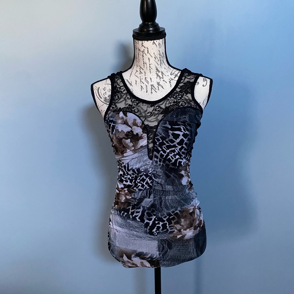 Sexy Lace and animal print tank 🦒 🦓 🐅